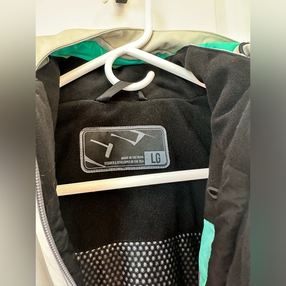 509 Women’s Range Insulated Jacket - Picture 5 of 7